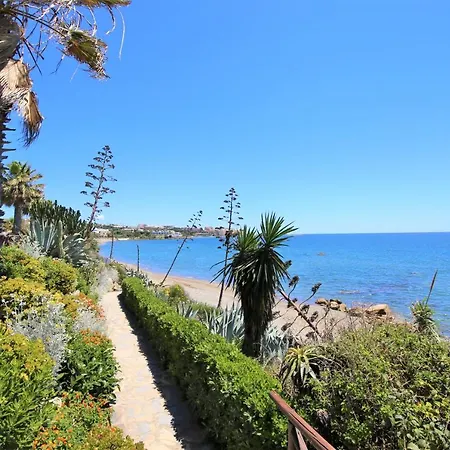 Townhouse Azul Tatil Evi Estepona